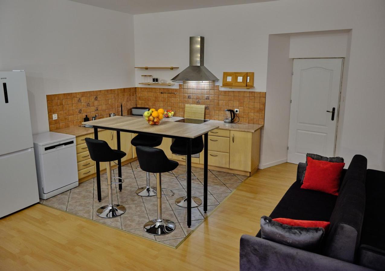 Urania Apartamenty コバリ エクステリア 写真