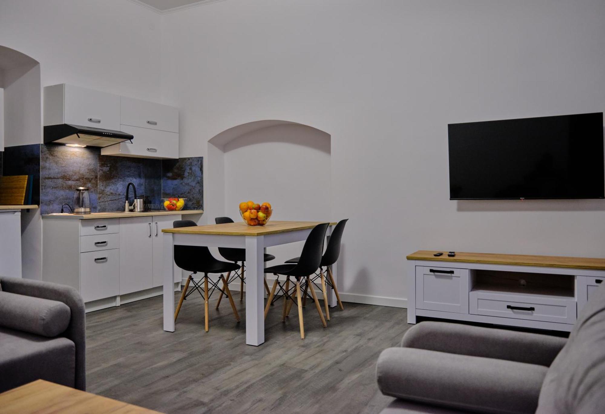 Urania Apartamenty コバリ 部屋 写真